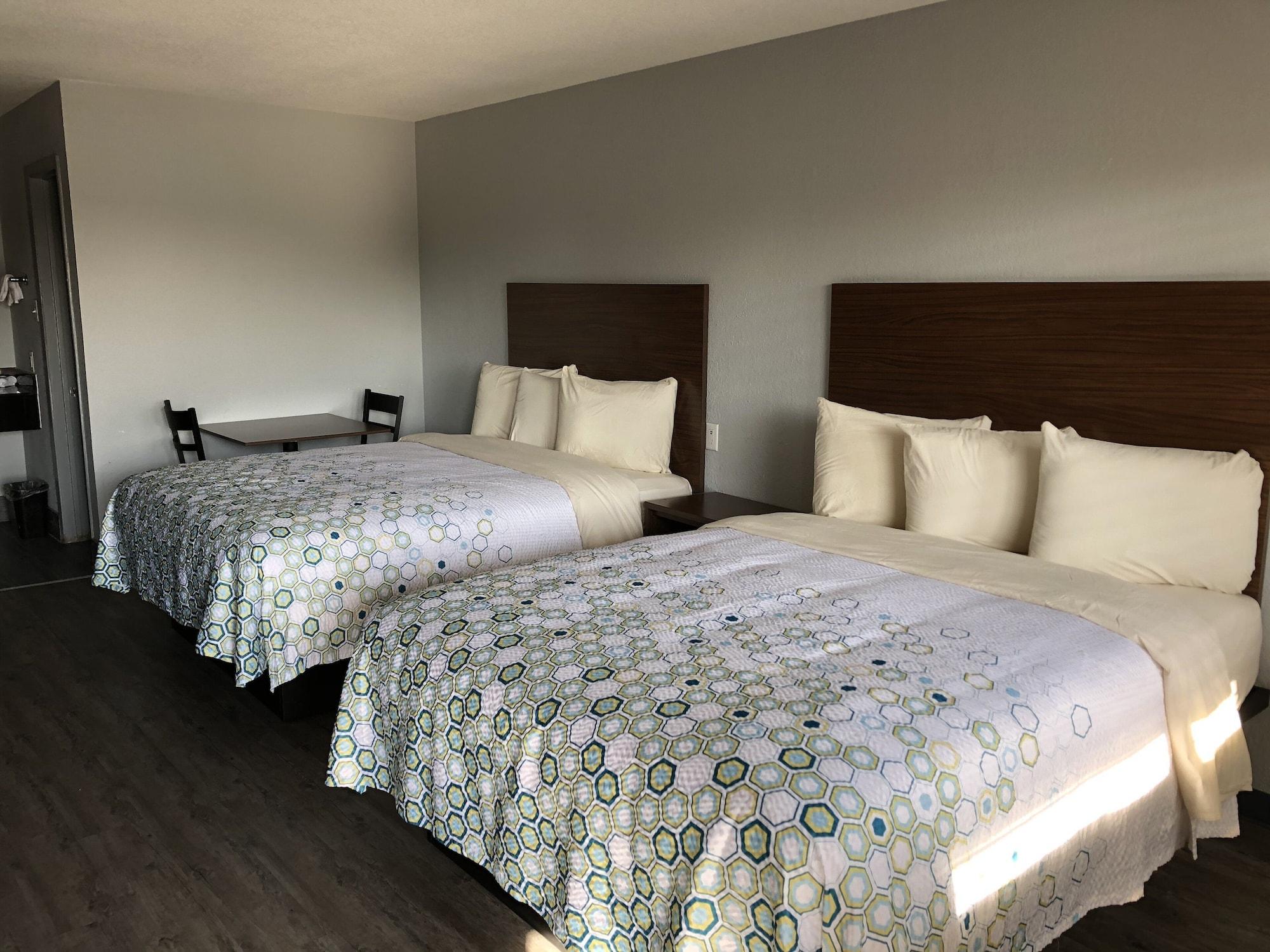 Hometowne Studios By Red Roof San Antonio E - Frost Bank Center Extérieur photo
